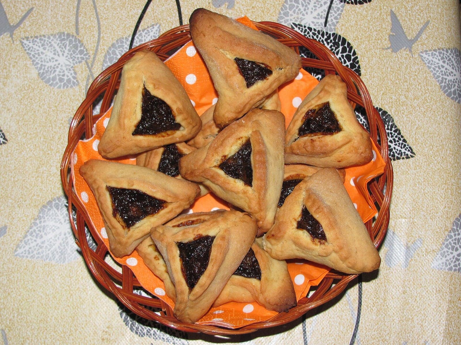 Top-seeded Treat, Avodah Zarah 35b